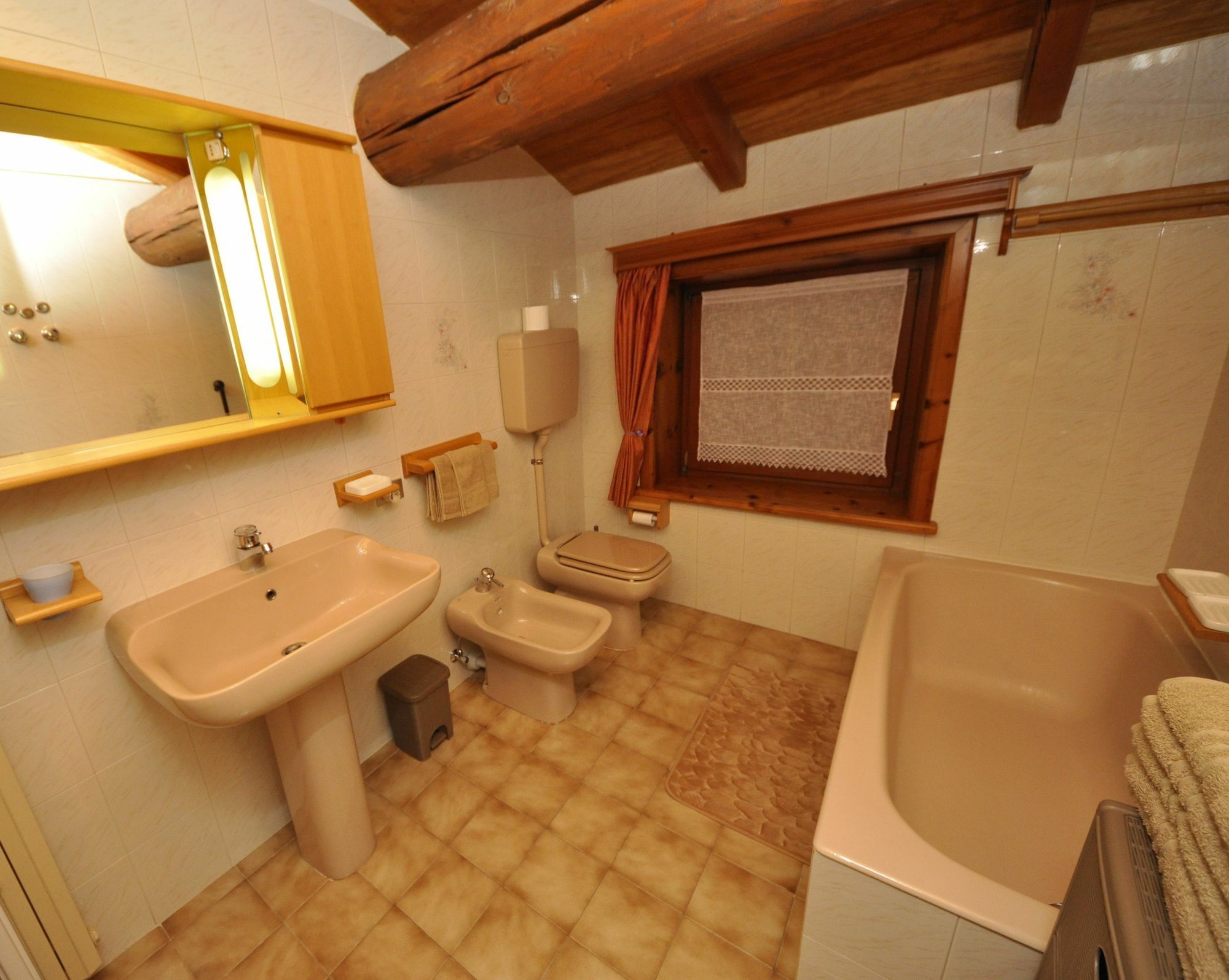 Appartamento Valeriano By Livigno Accomodation Екстериор снимка